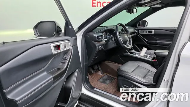 Ford Explorer 2020 — фото 11