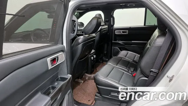 Ford Explorer 2020 — фото 12