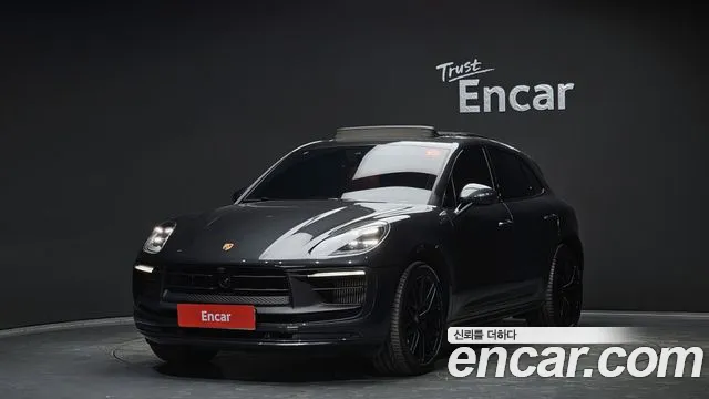 Porsche Macan 2023 — фото 1