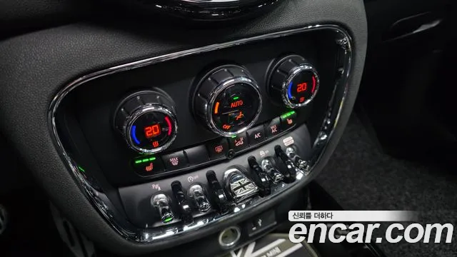 Mini Clubman 2020 — фото 18