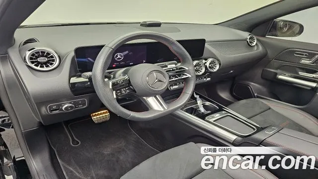 Mercedes-Benz GLA-Class 2025 — фото 13