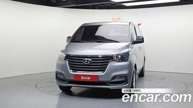 Hyundai Starex 2019 — фото 3