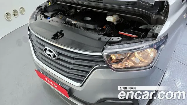 Hyundai Starex 2019 — фото 6