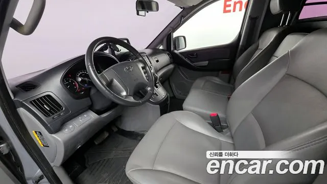 Hyundai Starex 2019 — фото 7