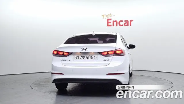 Hyundai AVANTE 2016 — фото 4