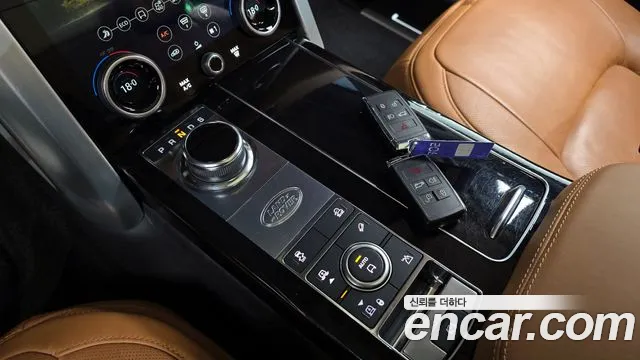 Land Rover Range Rover 2018 — фото 11