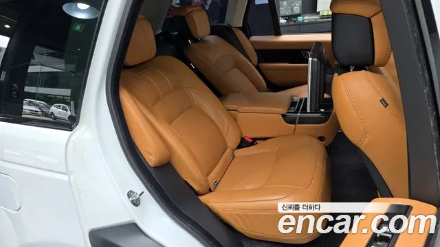 Land Rover Range Rover 2018 — фото 17