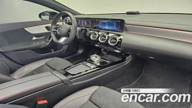 Mercedes-Benz CLA-Class 2025 — фото 13