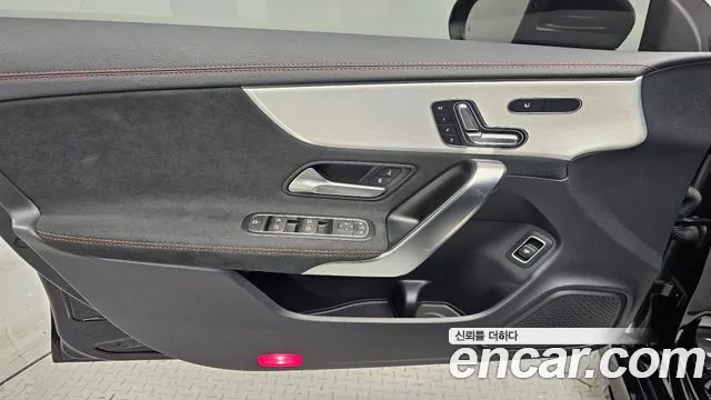Mercedes-Benz CLA-Class 2025 — фото 16