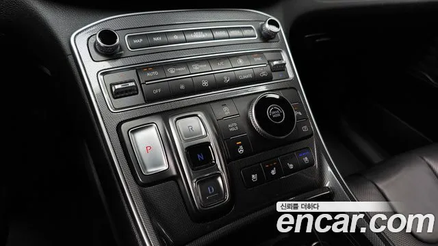 Hyundai Santafe 2022 — фото 9