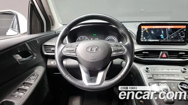 Hyundai Santafe 2022 — фото 13