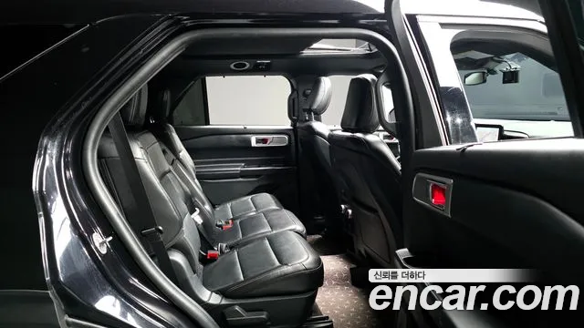 Ford Explorer 2020 — фото 12