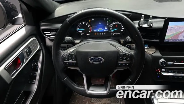 Ford Explorer 2020 — фото 13
