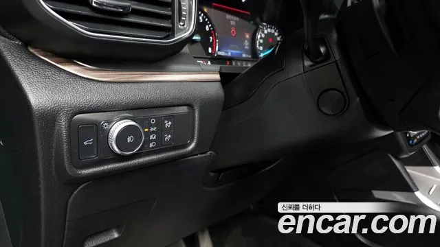 Ford Explorer 2020 — фото 17