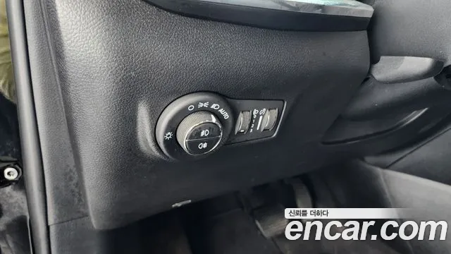Jeep Compass 2022 — фото 14