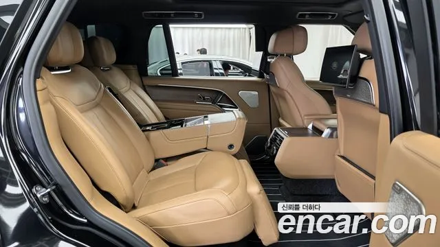 Land Rover Range Rover 2024 — фото 12