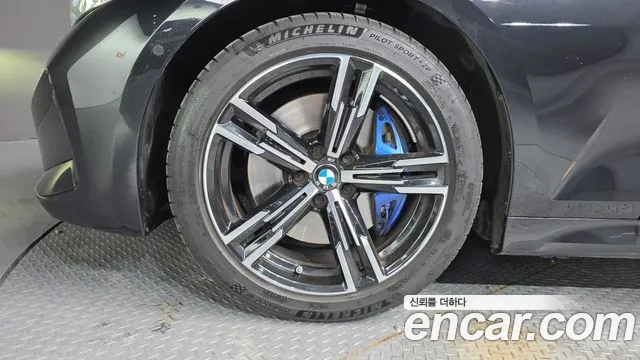 BMW 3-Series 2023 — фото 5