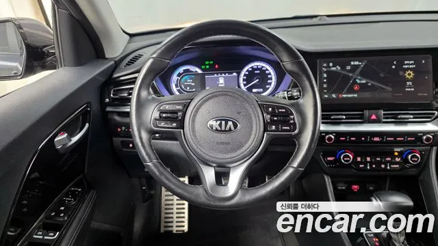 Kia Niro 2021 — фото 13