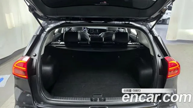 Kia Niro 2021 — фото 20