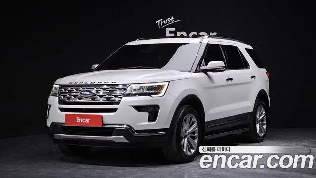 Ford Explorer 2018 — фото 1