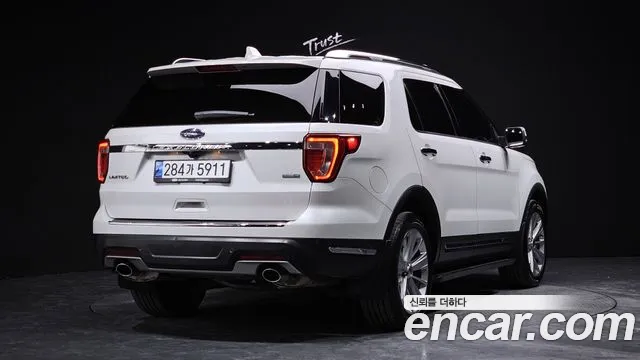Ford Explorer 2018 — фото 2