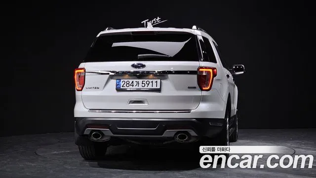 Ford Explorer 2018 — фото 4