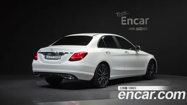 Mercedes-Benz C-Class 2020 — фото 2