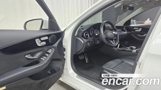 Mercedes-Benz C-Class 2020 — фото 10