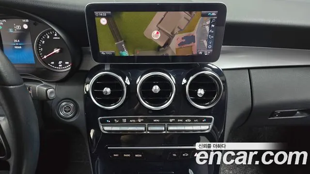 Mercedes-Benz C-Class 2020 — фото 14