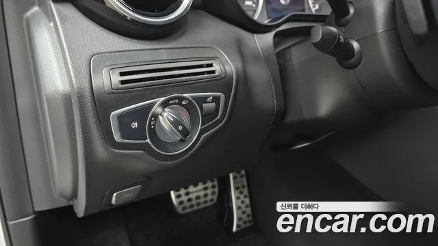 Mercedes-Benz C-Class 2020 — фото 18