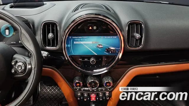 Mini Countryman 2021 — фото 18