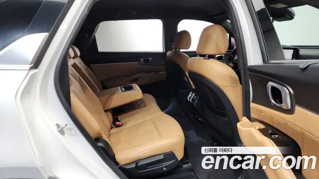 Kia Sorento 2021 — фото 11