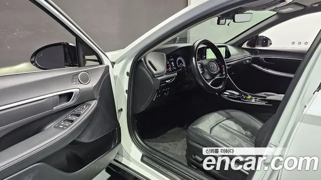Hyundai Sonata 2022 — фото 11