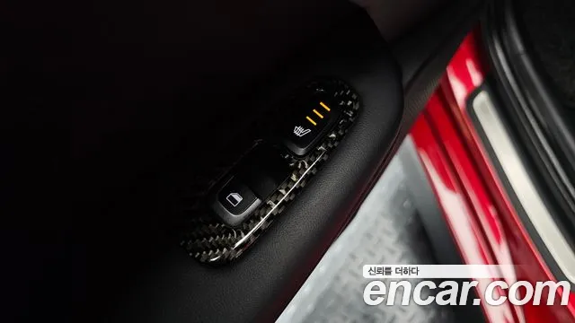 Kia Stinger 2019 — фото 18