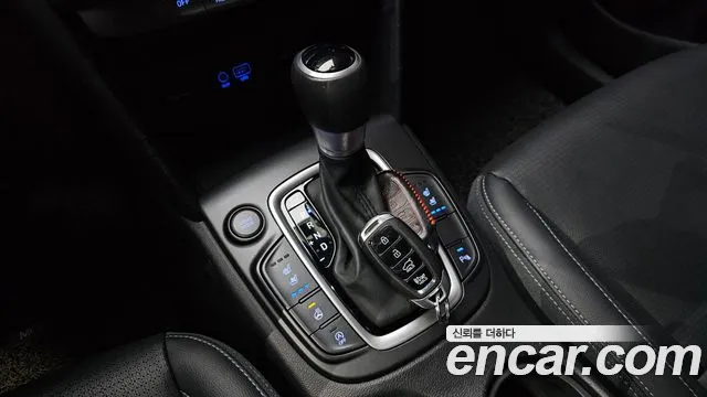 Hyundai Kona 2018 — фото 9