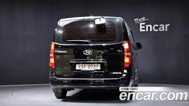 Hyundai Starex 2017 — фото 4