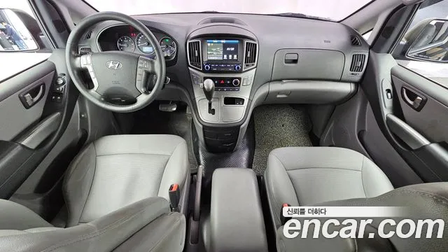 Hyundai Starex 2017 — фото 7