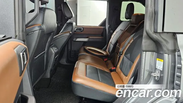 Ford Bronco 2022 — фото 12