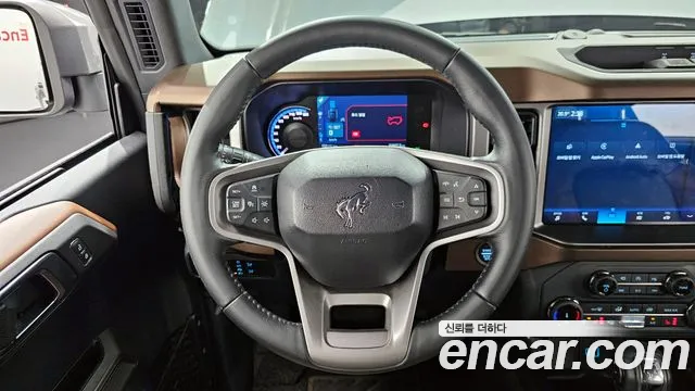 Ford Bronco 2022 — фото 13