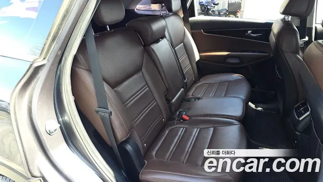 Kia Sorento 2016 — фото 12