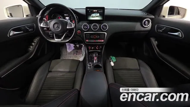 Mercedes-Benz A-Class 2018 — фото 7