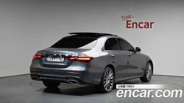 Mercedes-Benz E-Class 2021 — фото 1