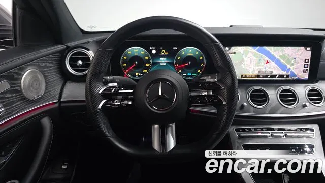 Mercedes-Benz E-Class 2021 — фото 12