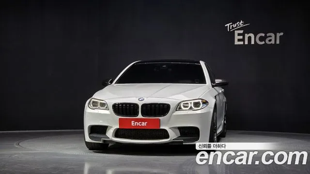 BMW M5 2016 — фото 3