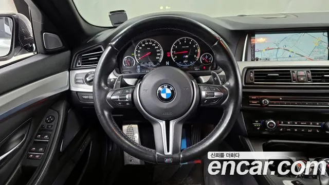BMW M5 2016 — фото 13
