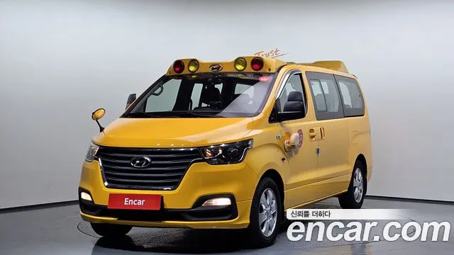 Hyundai Starex 2019 — фото 1