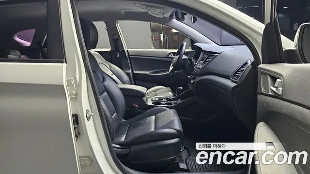 Hyundai Tucson 2017 — фото 10