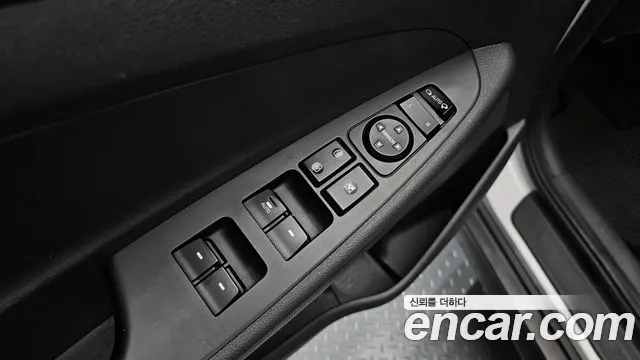 Hyundai Tucson 2017 — фото 16
