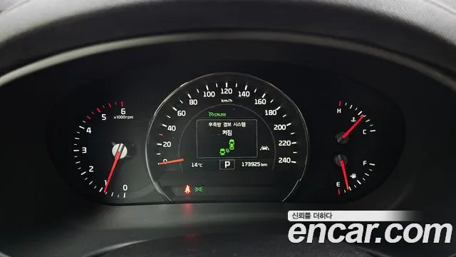 Kia Sorento 2015 — фото 8