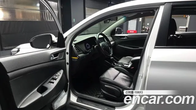 Hyundai Tucson 2017 — фото 10